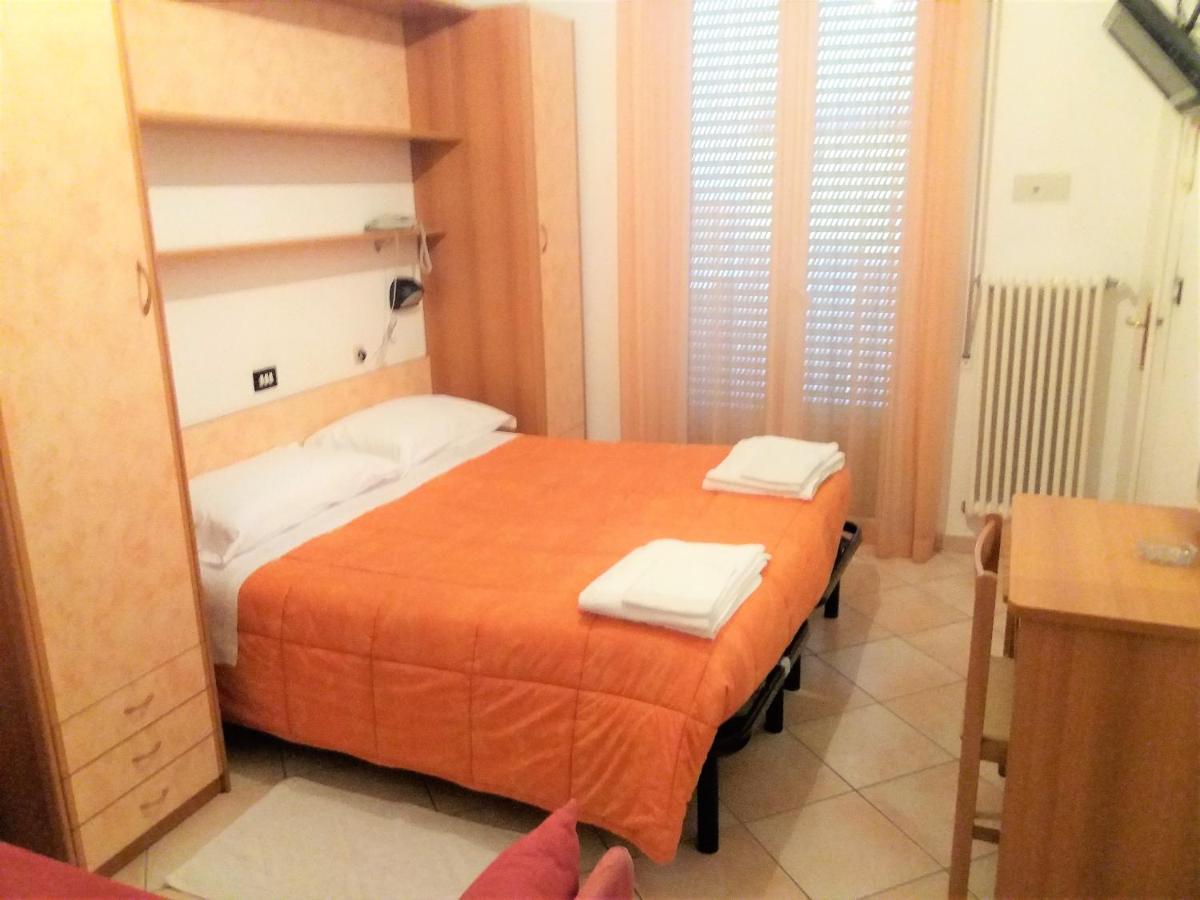 Hotel Verdemare 리미니 외부 사진
