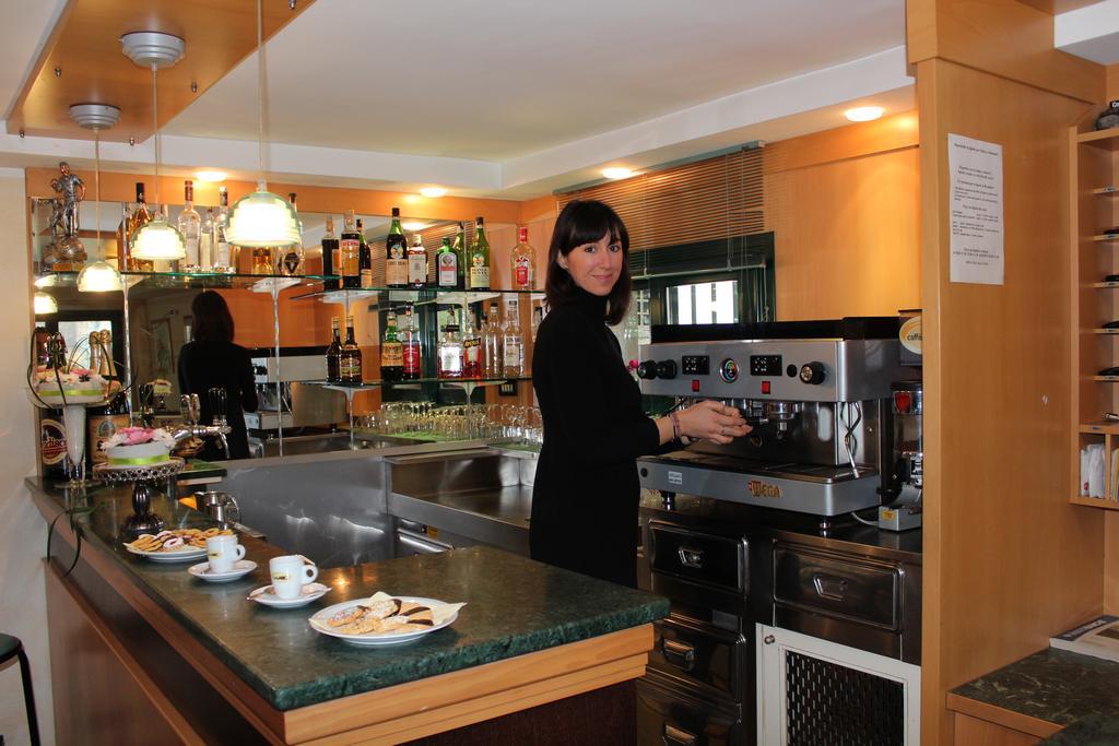 Hotel Verdemare 리미니 외부 사진